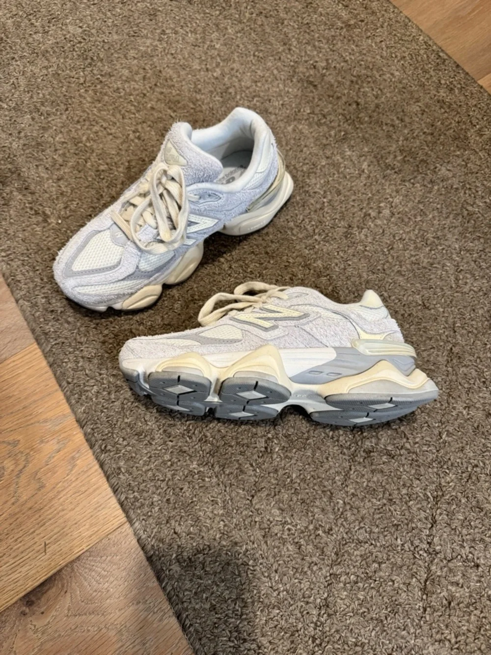New Balance grey quartz size 5.5 - Picture 3 of 5